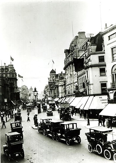 Regent Street, 1910s a English Photographer