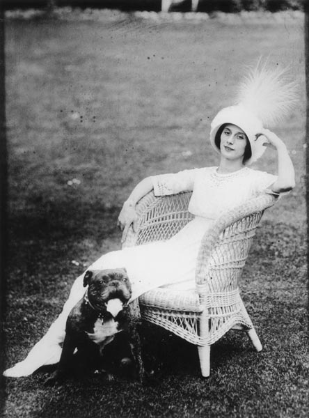 Anna Pavlova (1881-1931) (b/w photo)  a French Photographer