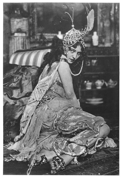 Ida Rubinstein (c.1885-1960) as Zobeide in ''Scheherazade'', c.1910 (b/w photo)  a French Photographer
