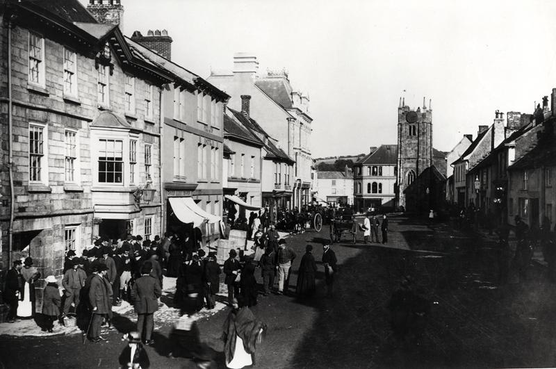 Market at Okehampton, Devon, c.1900 (b/w photo)  a French Photographer