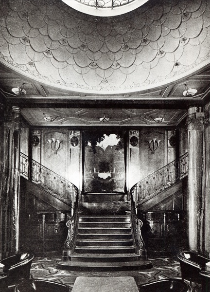 The 1st Class ''Smoking Room'' of the Ocean Liner ''Paris'', c.1925 (b/w photo)  a French Photographer