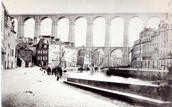 The Viaduct at Morlaix, c.1880 (b/w photo)  a French Photographer