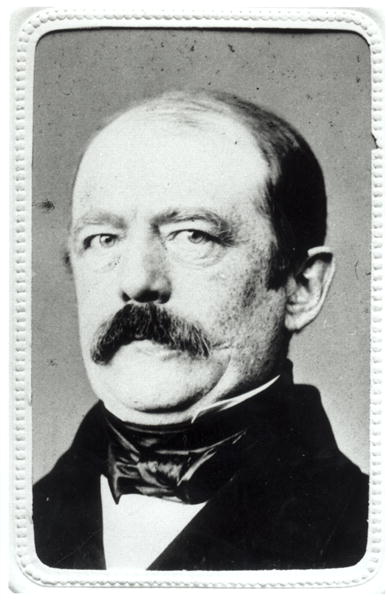 Otto Von Bismarck (1815-98) 1860s (b/w photo)  a Fotografo Tedesco