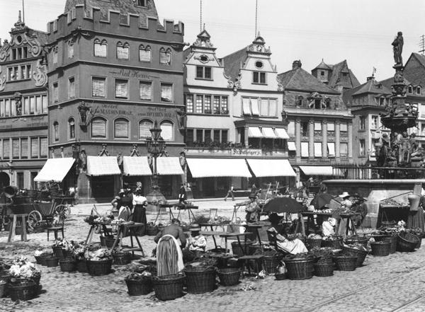 The Market Place at Trier, c.1910 (b/w photo)  a Jousset