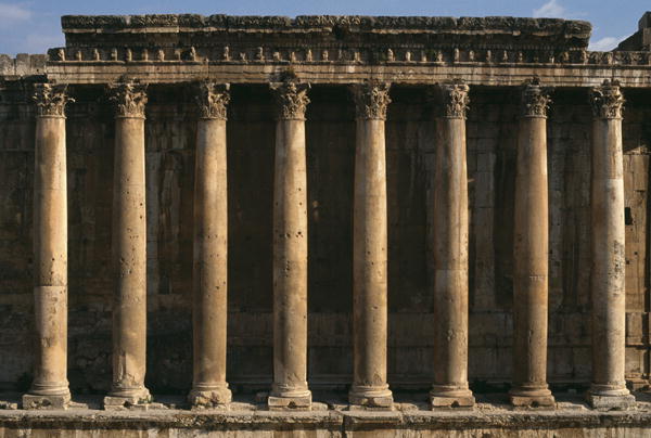 Temple of Bacchus, view of the colonnade; High Imperial Period (27 BC-395 AD) (photo)  a Roman Imperial Period (27 BC-476 AD)