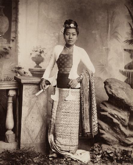 Burmese lady (albumen print) (b/w photo) 