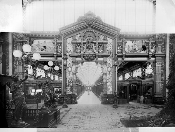 Portico of fabric at the Universal Exhibition of 1889 in Paris (b/w photo)  a Adolphe Giraudon