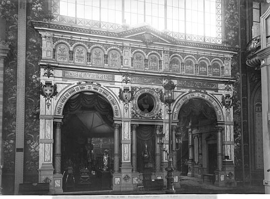 Portico of the Silversmith Pavilion at the Universal Exhibition, Paris a Adolphe Giraudon