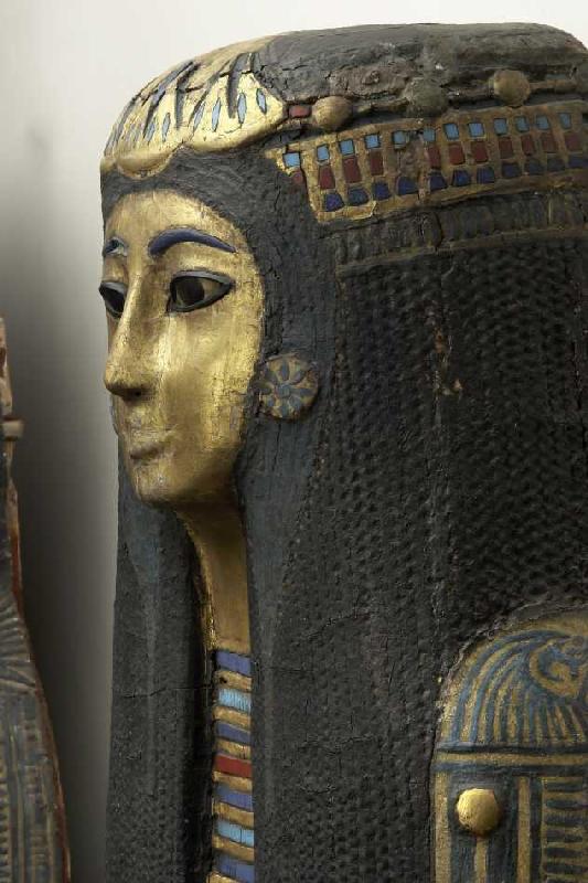 Mumiendecke der Amunpriesterin Takait (Detail). 13. Jahrhundert v.Chr. a Ägyptisch