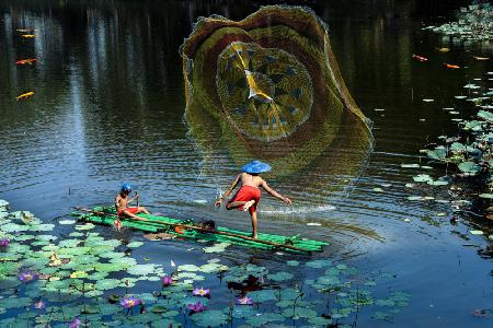 Daily life by the lake