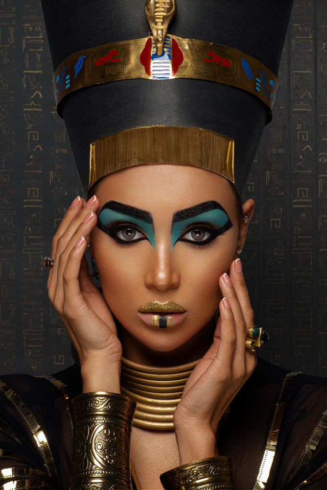 Nefertiti a amir behzadi