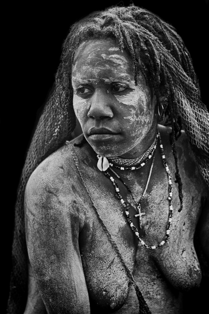 Papua Woman a Angela Muliani Hartojo