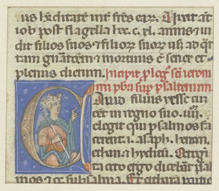 Initiale: Darin ein Mann mit Krone und Zepter, auf den nebenstehenden Text zeigend (verso Textfragme a Anonym