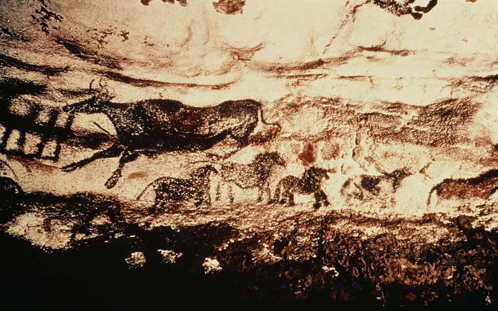 Rock painting of a leaping cow and a frieze of small horses a Anonimo