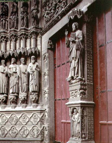 Central Portal of the West Facade depicting The Last Judgement, detail of statues of the Apostles,th a Anonimo
