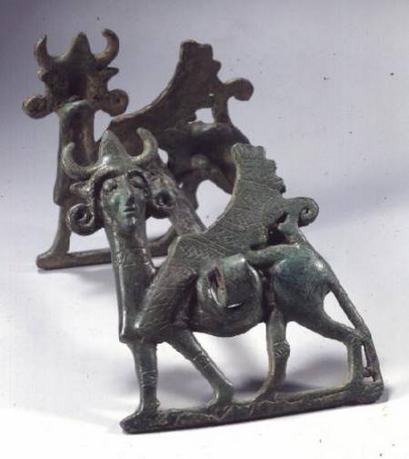 Cheekpiece of horse-bitdecorated with a sphinx a Anonimo