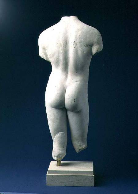Roman male torso of a youthful figure a Anonimo
