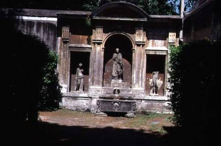 View of the gardendetail of fountain with Roman sarcophagus and statuary a Anonimo