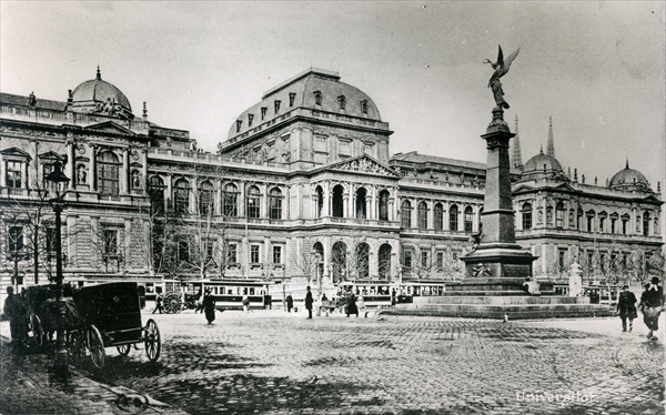 The University of Vienna and the Liebenberg Monument (b/w photo)  a Scuola Austriaca