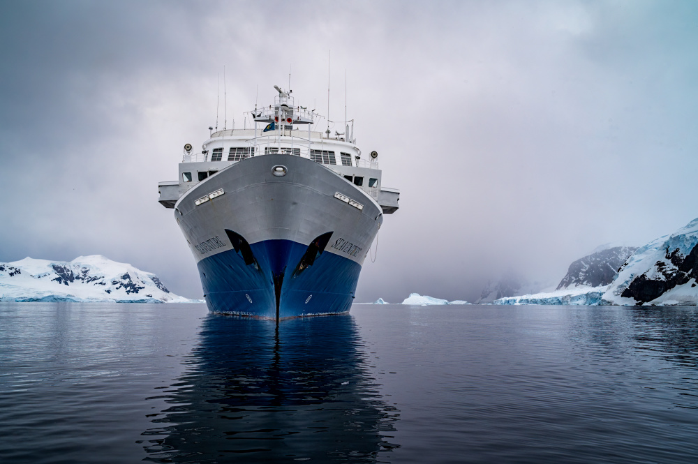 Antarctic Cruiser a Benton Murphy