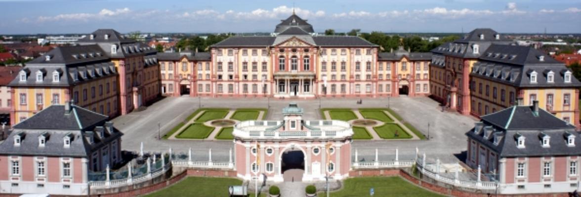 Schloss Schwetzingen a Bernd Blume