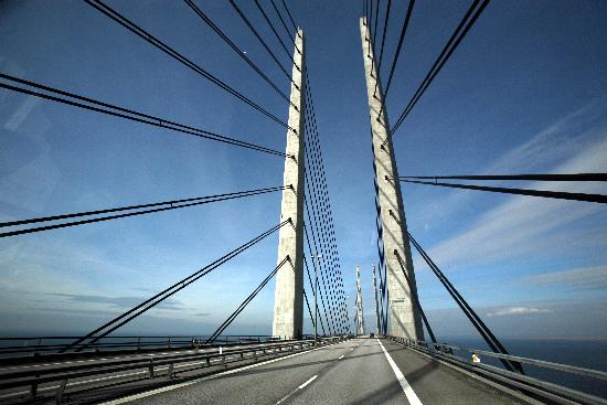 Öresund-Brücke zwischen Kopenhagen und Malmö a Carsten Rehder