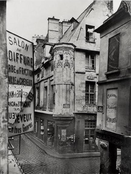 Rue Vieille-du-Temple, Paris, 1858-78 (b/w photo)  a Charles Marville