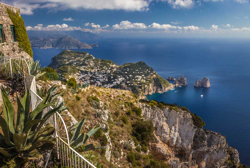 View from Monte Solaro to Capri a Christian Müringer
