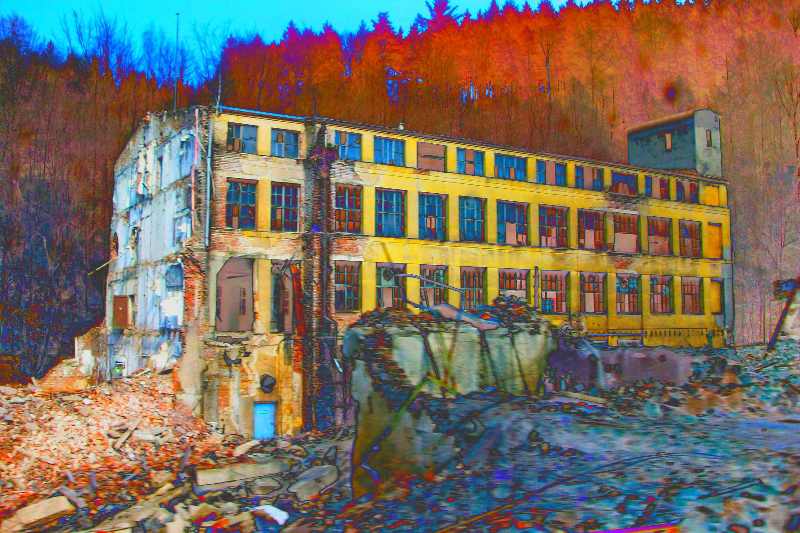 Verfallene Fabrik im Erzgebirge II a Christophe Didillon