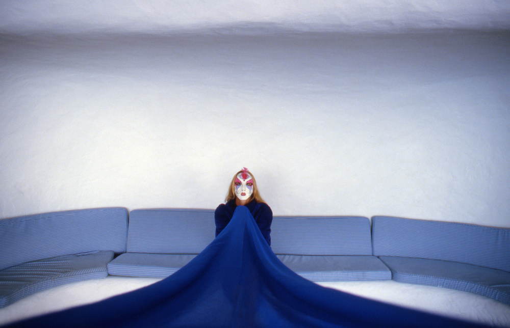 Blue cover (from the series &quot;Imaginations incognito&quot;) a Dieter Matthes