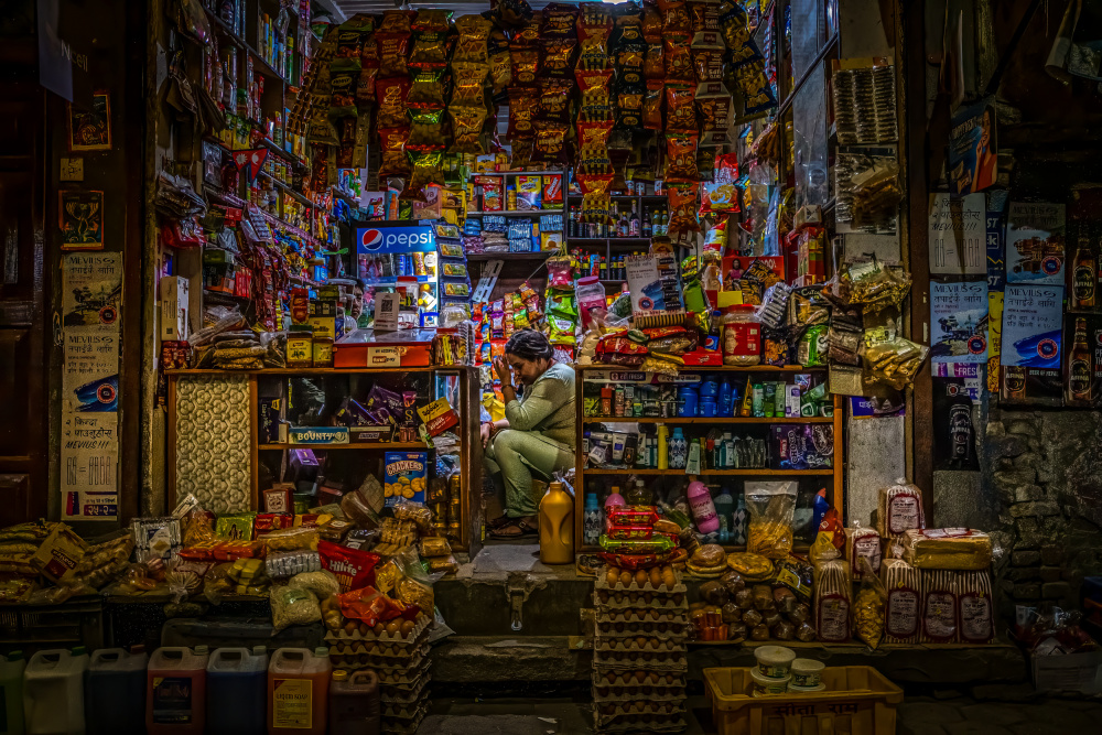 This crazy little shop (Kathmandu streets at night) a Doron Margulies