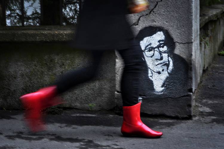 RED BOOTS a Dragan M. Babovic
