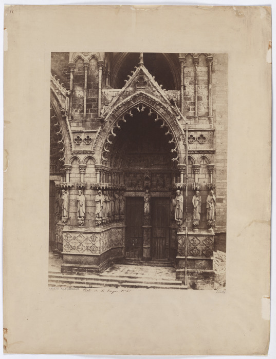 Amiens: "Portrail de la Vierge" on the West Facade of the Cathedral a Édouard Baldus