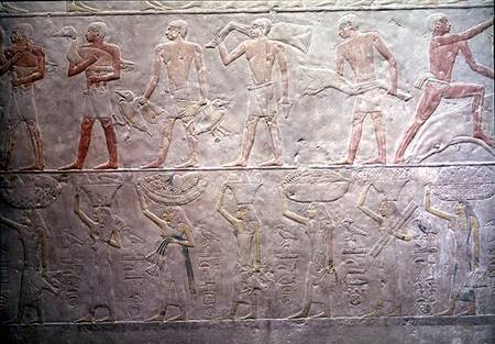 Relief depicting people carrying offerings of food, from the Mastaba of Akhethotep, Old Kingdom a Egizi