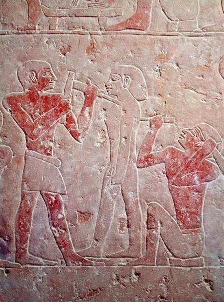 Relief depicting two sculptors carving a statue, from the mastaba of Kaemrehu, Saqqara, Old Kingdom a Egizi