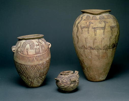 Vase decorated with various friezes of animals and geometric patterns, Egyptian, Naqada I Period (40 a Egizi