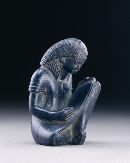 Seated scribe, New Kingdom, 1391-1353 BC a Egyptian 18th Dynasty