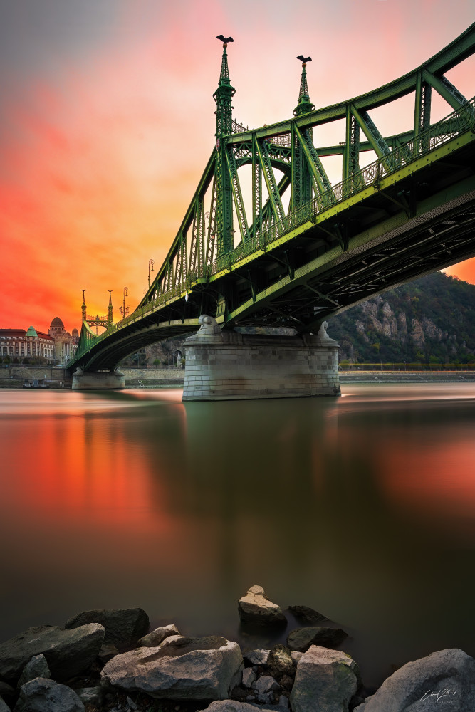 bridge to sunset a Elaad Zolberg