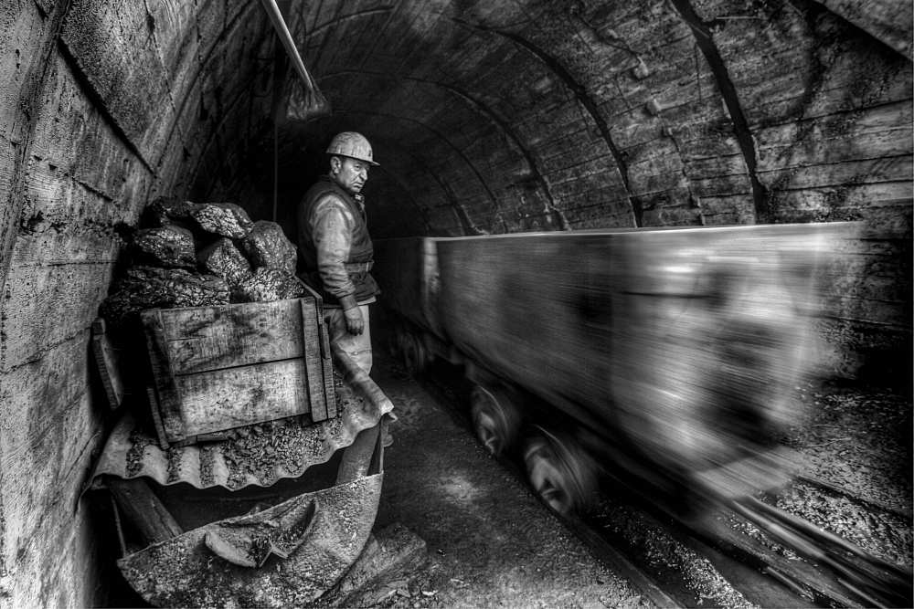 coal mine a Emine Basa