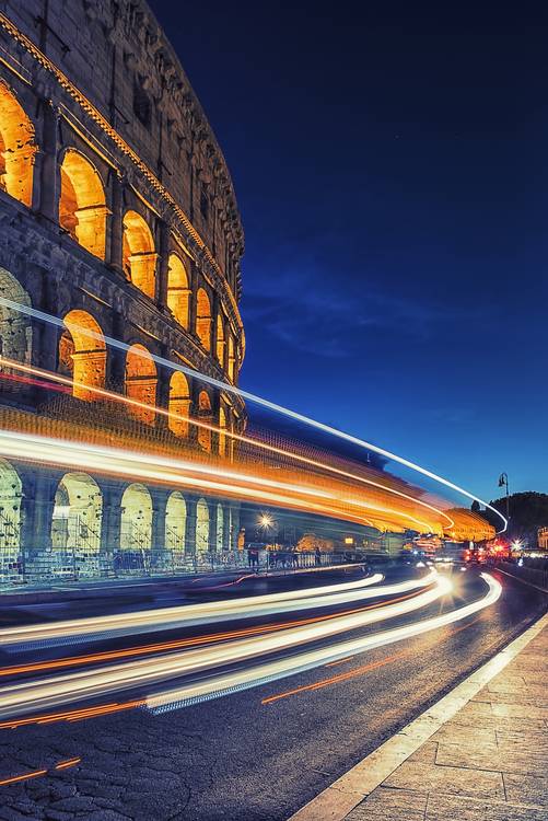 Colosseum By Night a emmanuel charlat