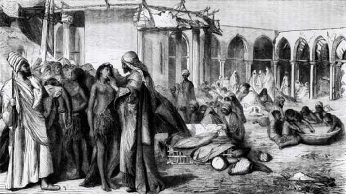 In the Slave-Market at Khartoum (engraving) (b/w photo) a English School, (19th century)