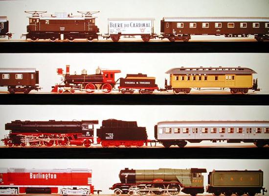Selection of model trains a English School, (20th century)
