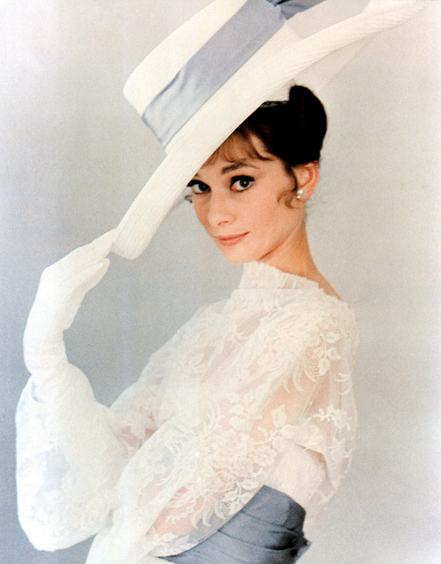 MY FAIR LADY de GeorgeCukor avec Audrey Hepburn a English Photographer, (20th century)