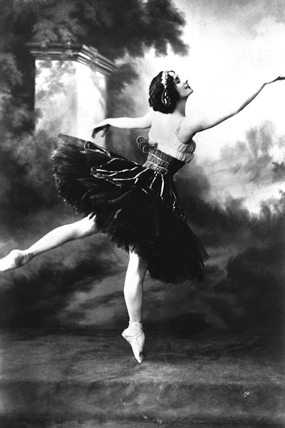 Russian dancer Anna Pavlova a English Photographer, (20th century)