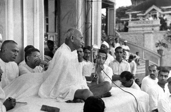 Mahatma Mohandas Karamchand Gandhi Indian politician and nationalist leader, here during a speech in a English Photographer, (20th century)