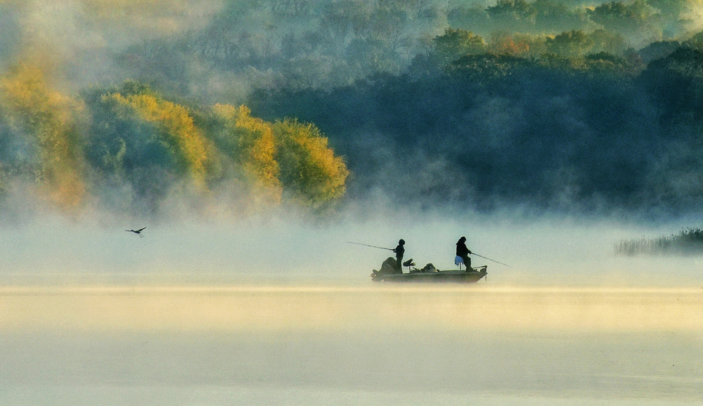 Morning fishing a Eric Zhang
