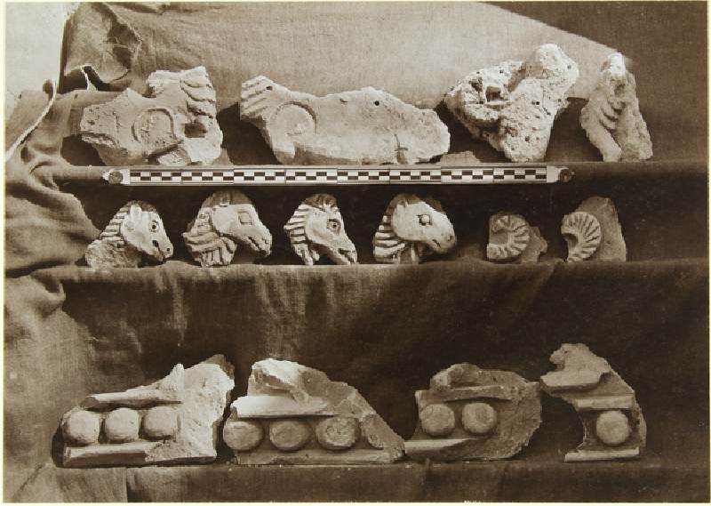 Excavation of Samarra (Iraq): Fragments of a Frieze with Camel Figures, from the Palace of the Calip a Ernst Herzfeld