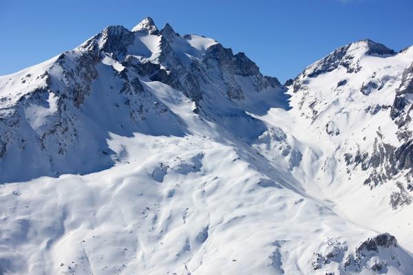 Bergpanorama im Winter a Ervin Monn