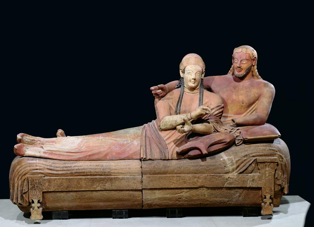 Sarcophagus of a married couple a Etruscan