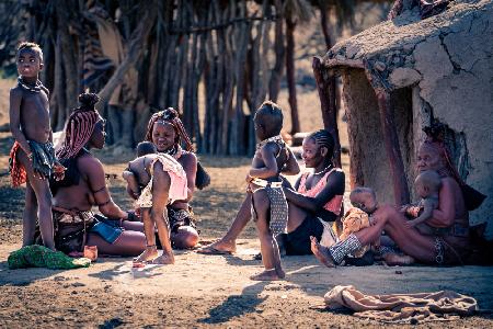 Himba family